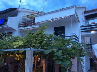 Апартаменты Apartments Andrović Улцинь Апартаменты с 3 спальнями и террасой с видом на море-9