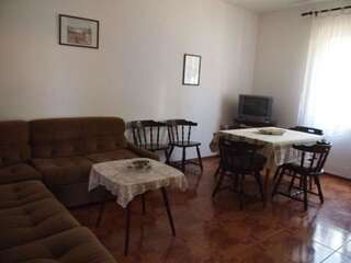 Апартаменты Apartments Andrović Улцинь Апартаменты с 3 спальнями и террасой с видом на море-16